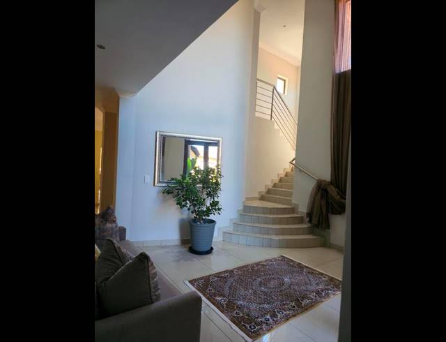 5 BEDROOM PROPERTY TO RENT IN MIDSTREAM ESTATE